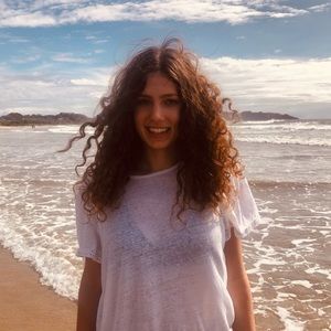 Meet your Posher, Poppy